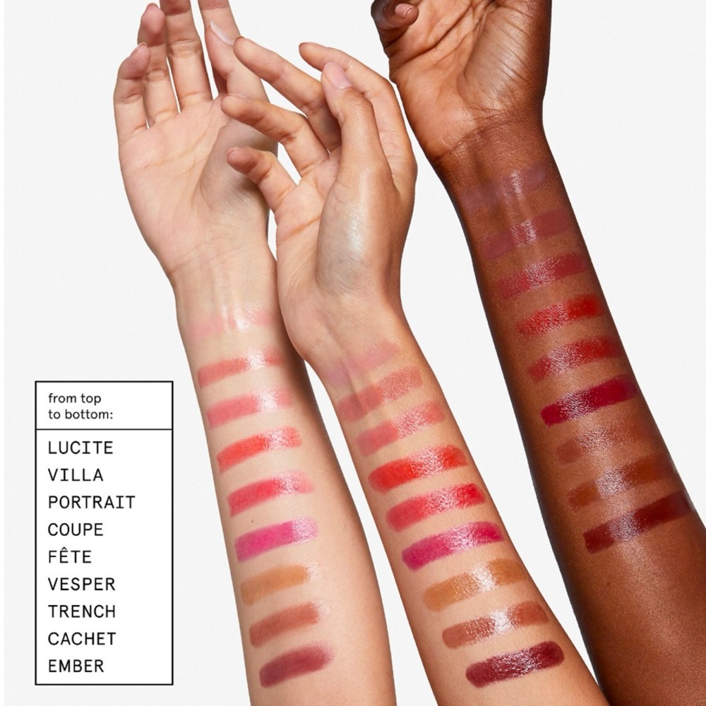 💋 GLOSSIER Ultralip High Shine Lipstick - VILLA - Picture 4 of 11